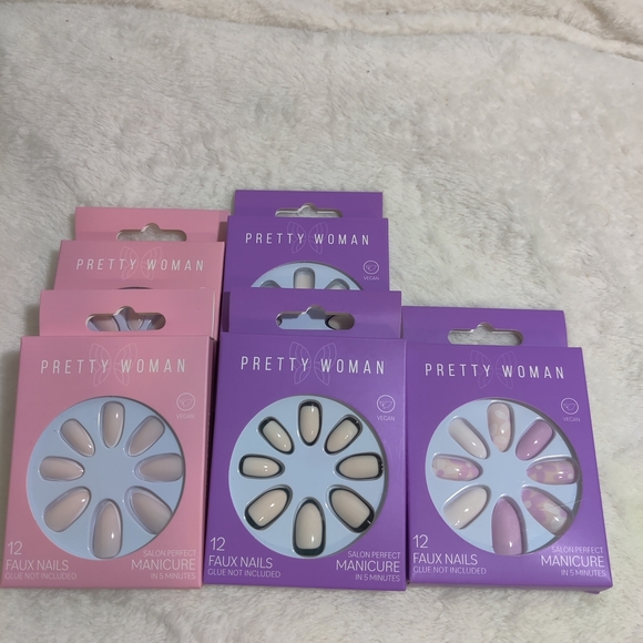 Other - Faux Nails Lot of 5 French Tip & Floral Vegan New Pretty Woman Press On Almond